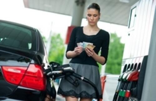 Бензин марки Аи-92 подорожал в Казахстане