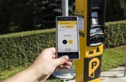 Парковку в Алматы теперь можно оплатить с мобильного телефона