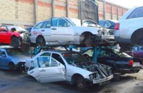 Авторазбор без снятия с учёта обложат штрафом