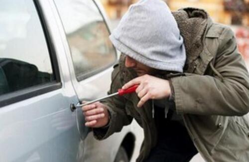 Названы самые угоняемые автомобили в Казахстане