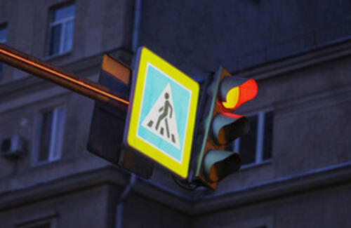 В Астане тестируют умный светофор