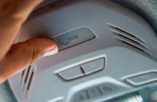 В Казахстан разрешили ввозить автомобили без кнопки ЭВАК