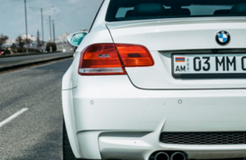 Казахстанцев обяжут регистрировать авто с иностранными номерами