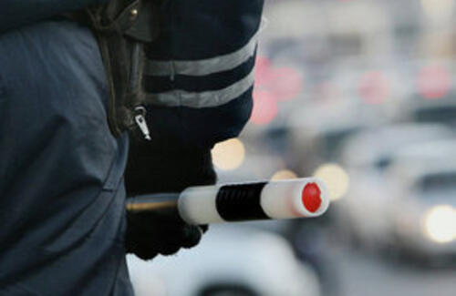 Казахстанским полицейским вернут жезлы