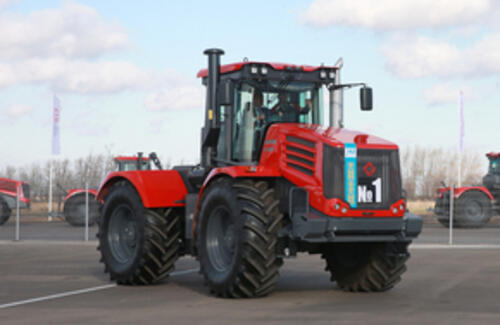 В Костанае открыли завод по производству тракторов «Кировец»