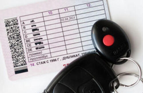 Получить водительские права в Казахстане стало сложнее