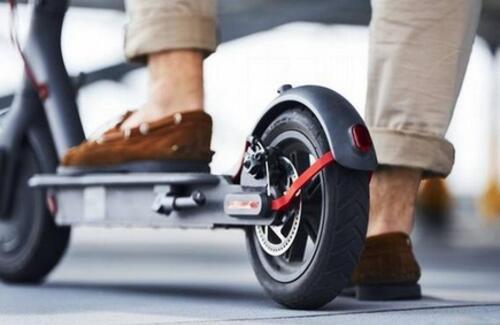 Правила езды на электросамокатах пропишут в ПДД