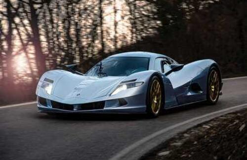 Самый быстрый в мире электрокар поступил в продажу