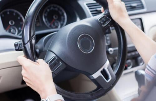 Казахстанским водителям разрешили не возить с собой документы