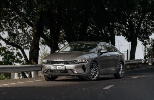 В Казахстане стартовали продажи бизнес-седана К5 лимитированной серии Tulpar